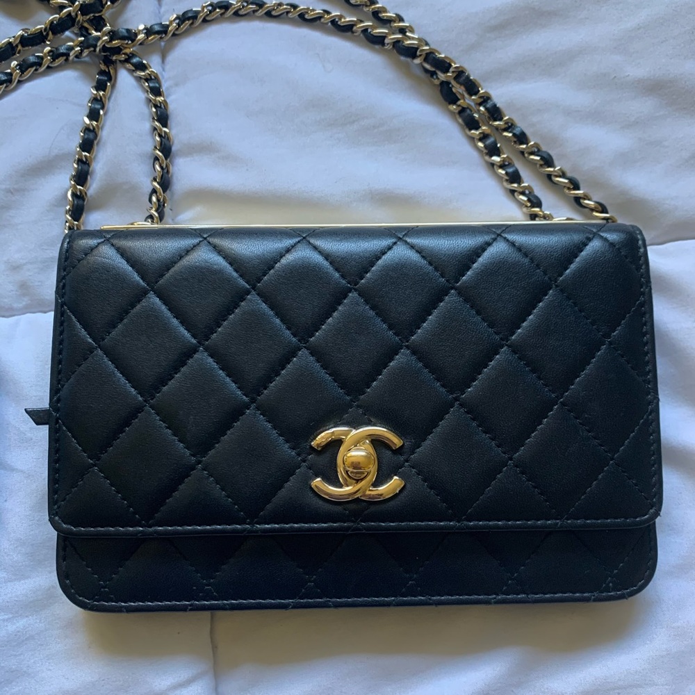CHANEL Trendy CC Wallet On Chain WOC